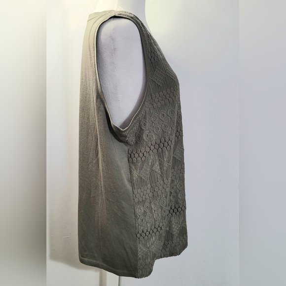 Chico Womens Sleeveless Tank-Top Size XL Olive Green w/ Stiching - Picture 4 of 12